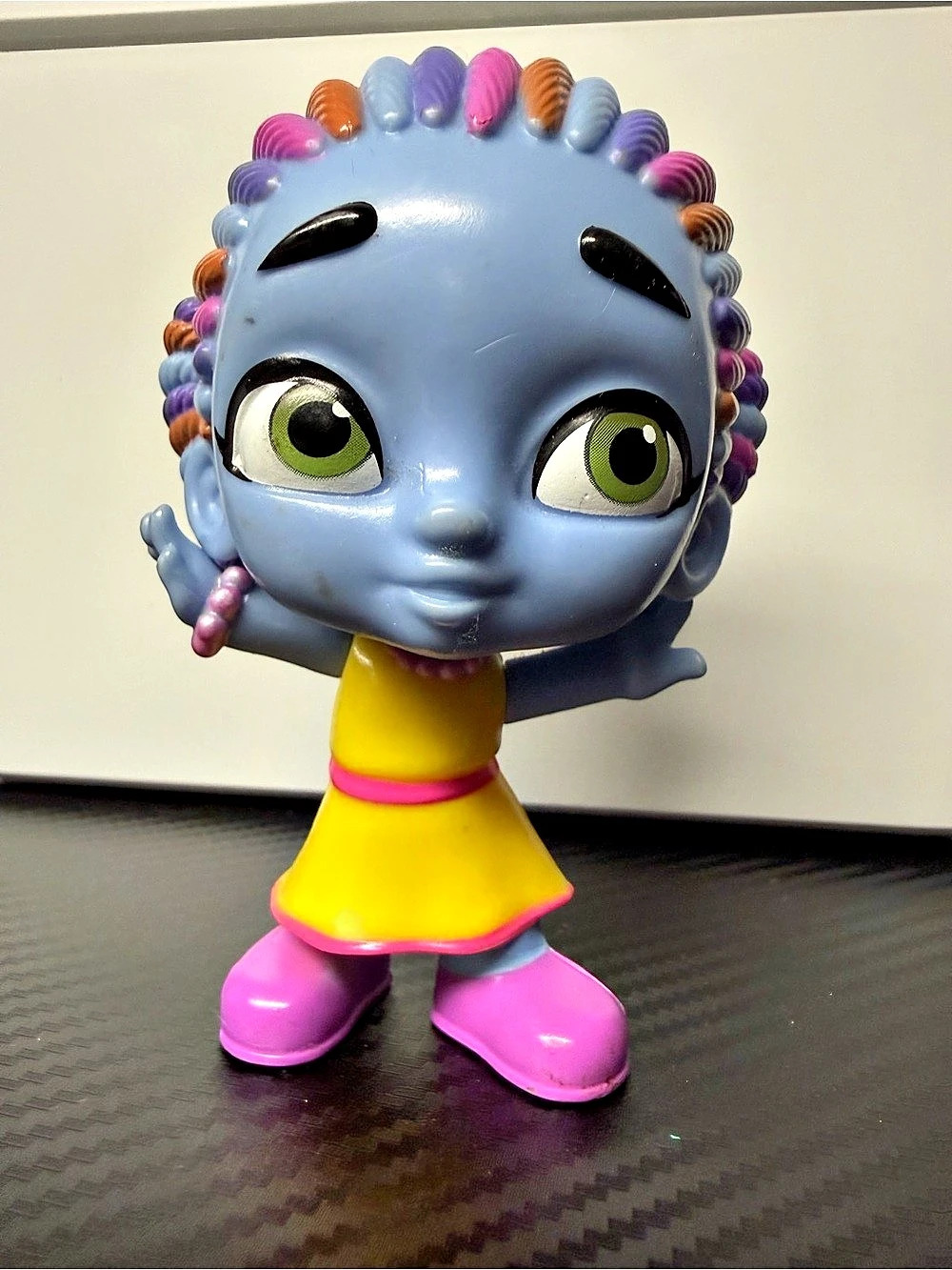 Hasbro Netflix Super Monsters Zoe Walker Figure 2018
